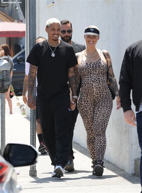 amber rose nude pics|Latest Amber Rose Nude Pics and Videos